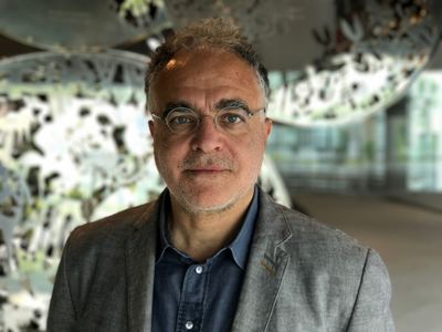 معمار و مجسمه‌ساز لبنانی در موزه هنرهای معاصر تهران سخنرانی می کند