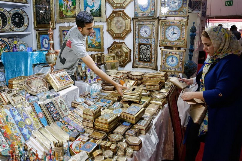 صنایع دستی و پست بانک تفاهم نامه همکاری امضا می کنند
