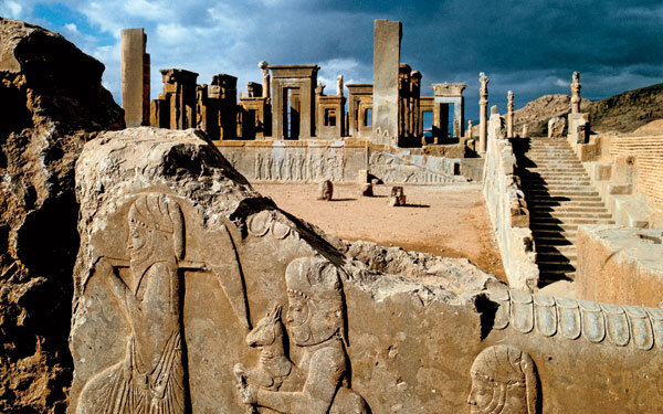 رونمایی از ۱۶۳ گلنبشته هخامنشی استردادشده پس از ۹۰ سال