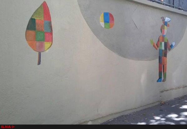آیدا نیکانپور:دیدگاه تجسمی کودکان را ارتقا دهیم/هنرمند راهنمای مردم است